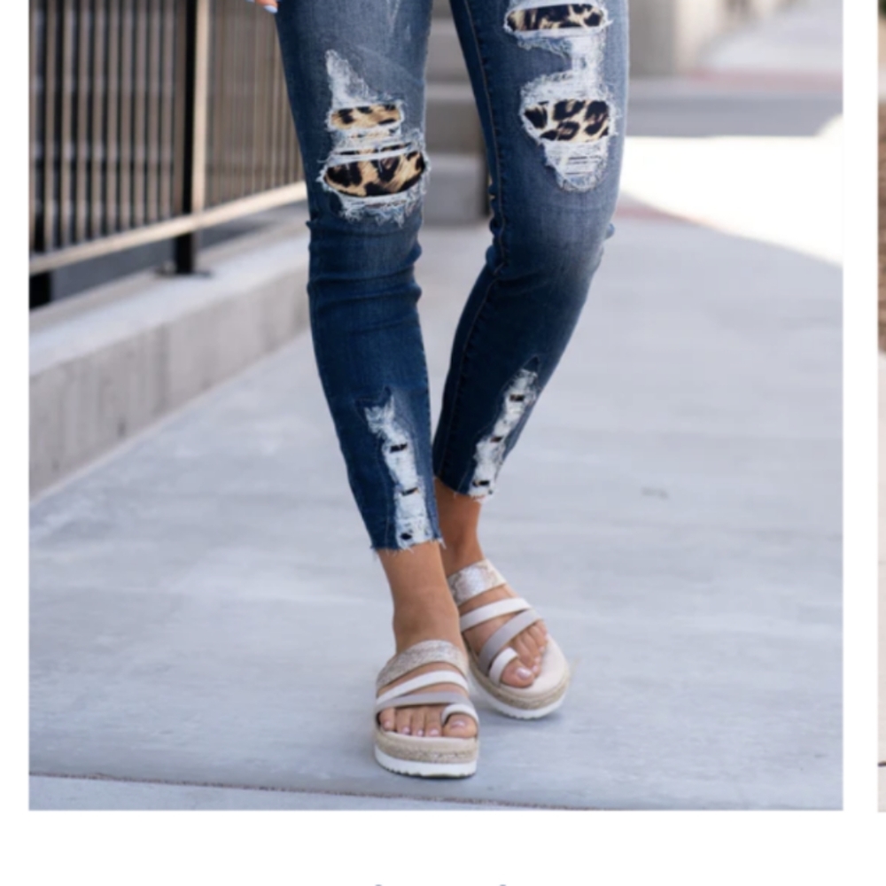 Judy Blue Jeans Cheetah Distressed 5/27